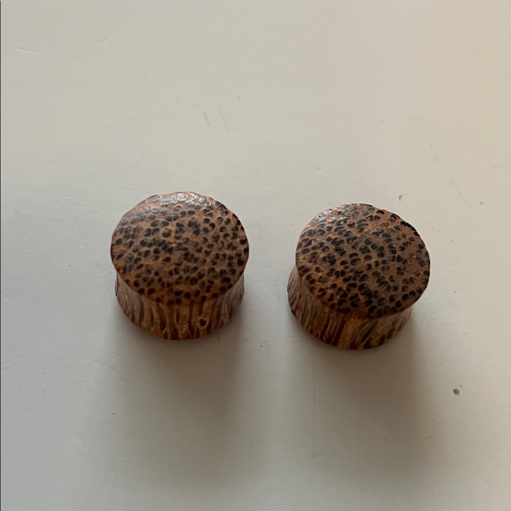Leopard Print Wooden Plugs 34 Gauge
